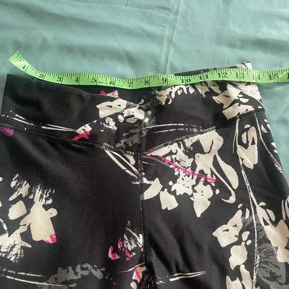 Fabletic capris - Picture 3 of 4